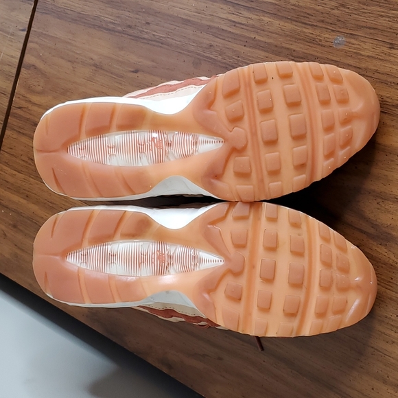 Nike Air Max 95 Dusty Peach Women's Size 9 - Picture 7 of 14